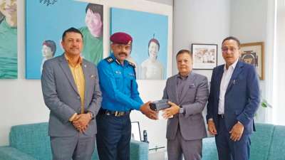 Himalayan Bank Helps Gopro Cams & Chest Straps to Nepal Police