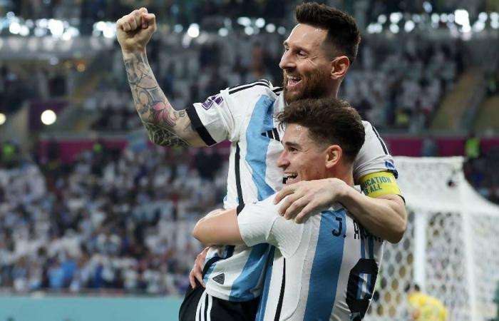 Magic Messi Fires Argentina into World Cup Quarters
