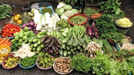 Prices of Green Vegetables Decreased by 88 Percent within a Month