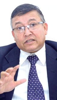 Dinesh Kumar Thapaliya, Secretary Ministry of Information and Communications (MoIC)