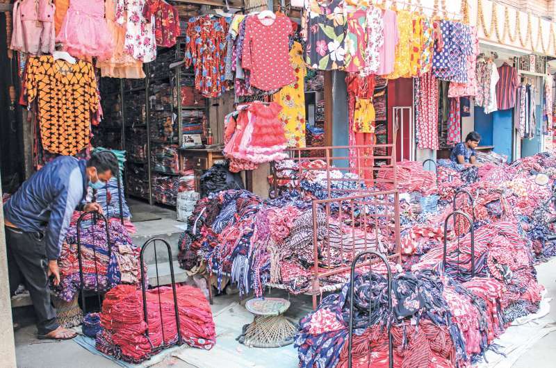 The Booming Market of CHEAP READYMADE GARMENTS