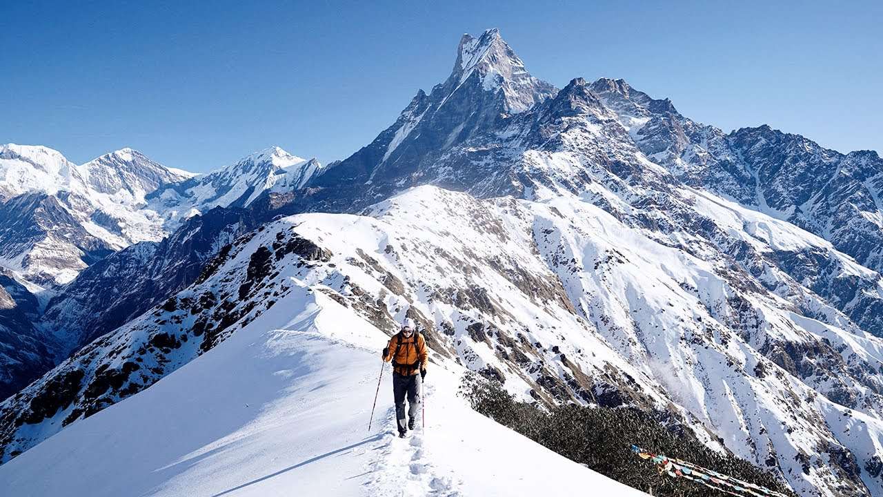 167 Climbers Granted Permission to Scale Mountain Peaks in Autumn Season