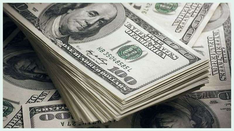 Dollar's Exchange Rate Lowest in Two Weeks