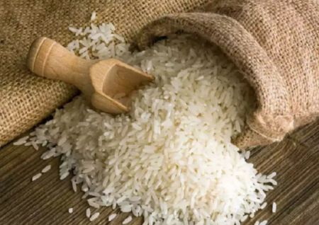 Rice Industrialists Call for Encouraging Domestic Products   