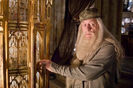 'Harry Potter' Character Dumbledore Dies Aged 82   