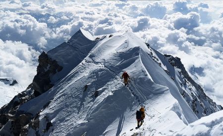 Icefall Doctors Scale Mt Everest, Opening the way for Other Aspiring Climbers  