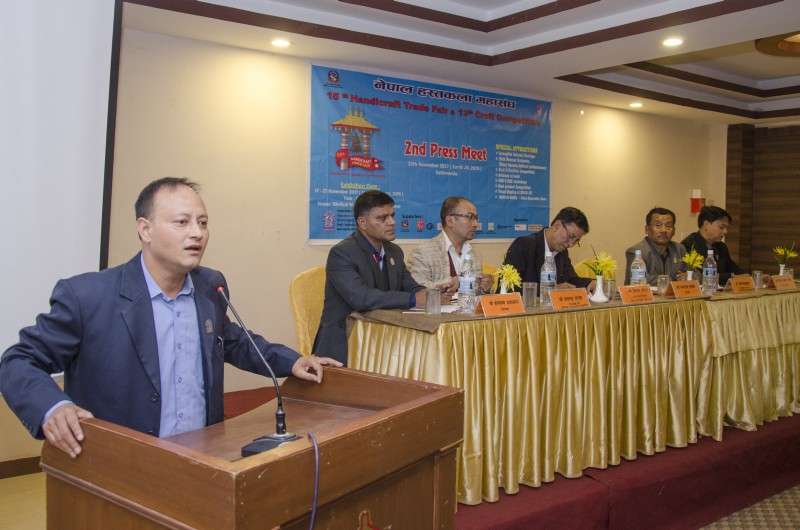 A representative of the Federation of Handicraft Associations of Nepal speaks at a function held on the eve of the 15th Handicraft Expo and the 13th Handicraft Competition which will start in Kathmandu from November 17. Photo; Sagar Basnet/Aarthik Abhiyan