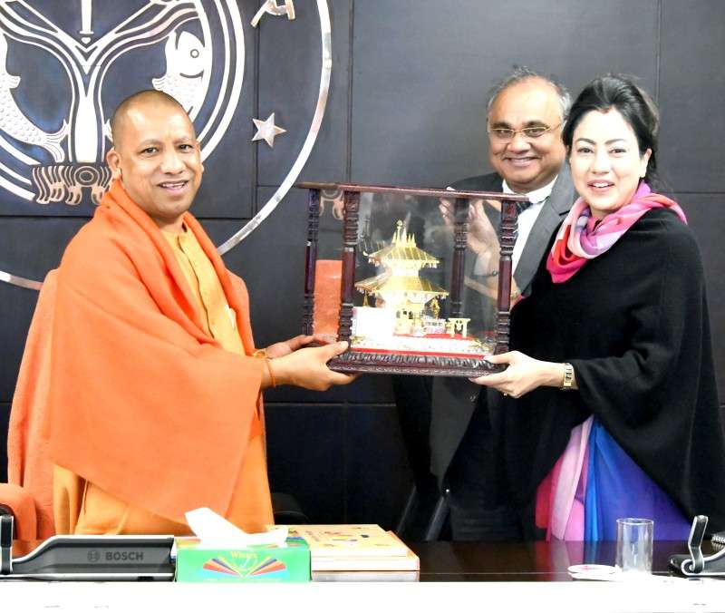 FNCCI President Bhavani Rana (R) hands over a gift to Yogi Adityanath, chief minister of Uttar Pradesh of India, during an official visit to Lucknow on Monday. A 19-member FNCCI delegation meet the chief minister of UP to improve trade relations as well as to attract investors and for tourism promotion. Photo Courtesy: FNCCI