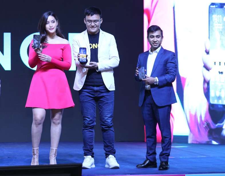 The launch of Honor smartphones, a sub-brand of Chinese telecom giant Huawei, at a function in Kathmandu on Wednesday. Kratos Technologies launched four models of the smartphone in the Nepalese market namely Honor 7S, Honor 7A, Honor 8X and Honor Play. Photo Courtesy: Kratos Technologies

