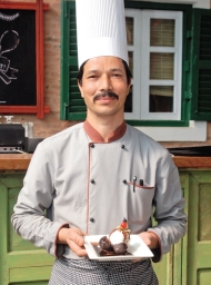 Rudra Khadka, Head Chef